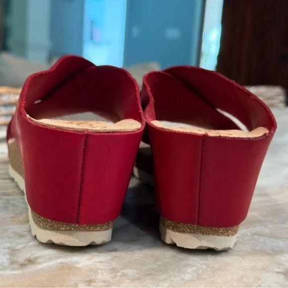 Women’s YOKONO red leather wedge sandals- Size 8 - Picture 4 of 6